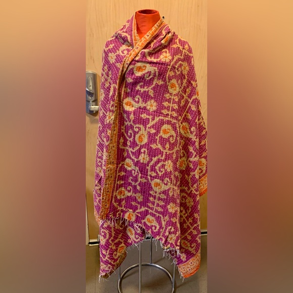 Kantha scarf or head wrap - Picture 4 of 4